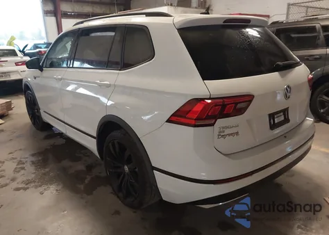 2021 Volkswagen Tiguan 2.0T Se/2.0T Se R-Line Black/2.0T Sel из США, поврежденный, VIN 3VV3B7AX7MM030810